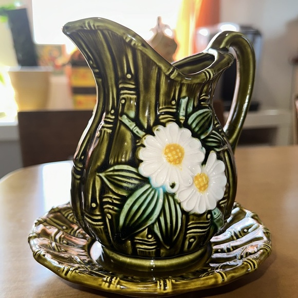 Vintage porcelain pitcher & plate - Picture 2 of 7